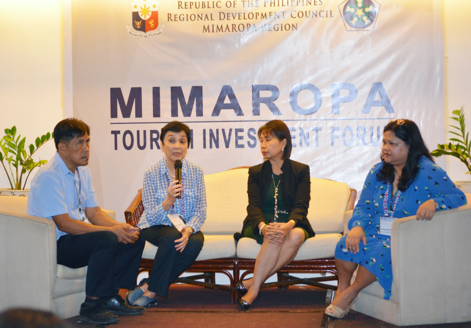 The Regional Development Council recently conducted Tourism Investment Forum in Puerto Princesa City to identify tourism potentials in the region. Present were resource persons from Iloilo Economic Development Foundation led by former DOT Secretary Narzalina Lim (2nd from left) who is also the Chairman of ILED; Ma. Victoria Lea Lara, ILED Executive Director (extreme right); DOT Mimaropa Dir. Maria Luisa S. Diploma; and Bernardino Atienza of NEDA Mimaropa who presented highlights of Regional Development Plan. (NEDA MIMAROPA)