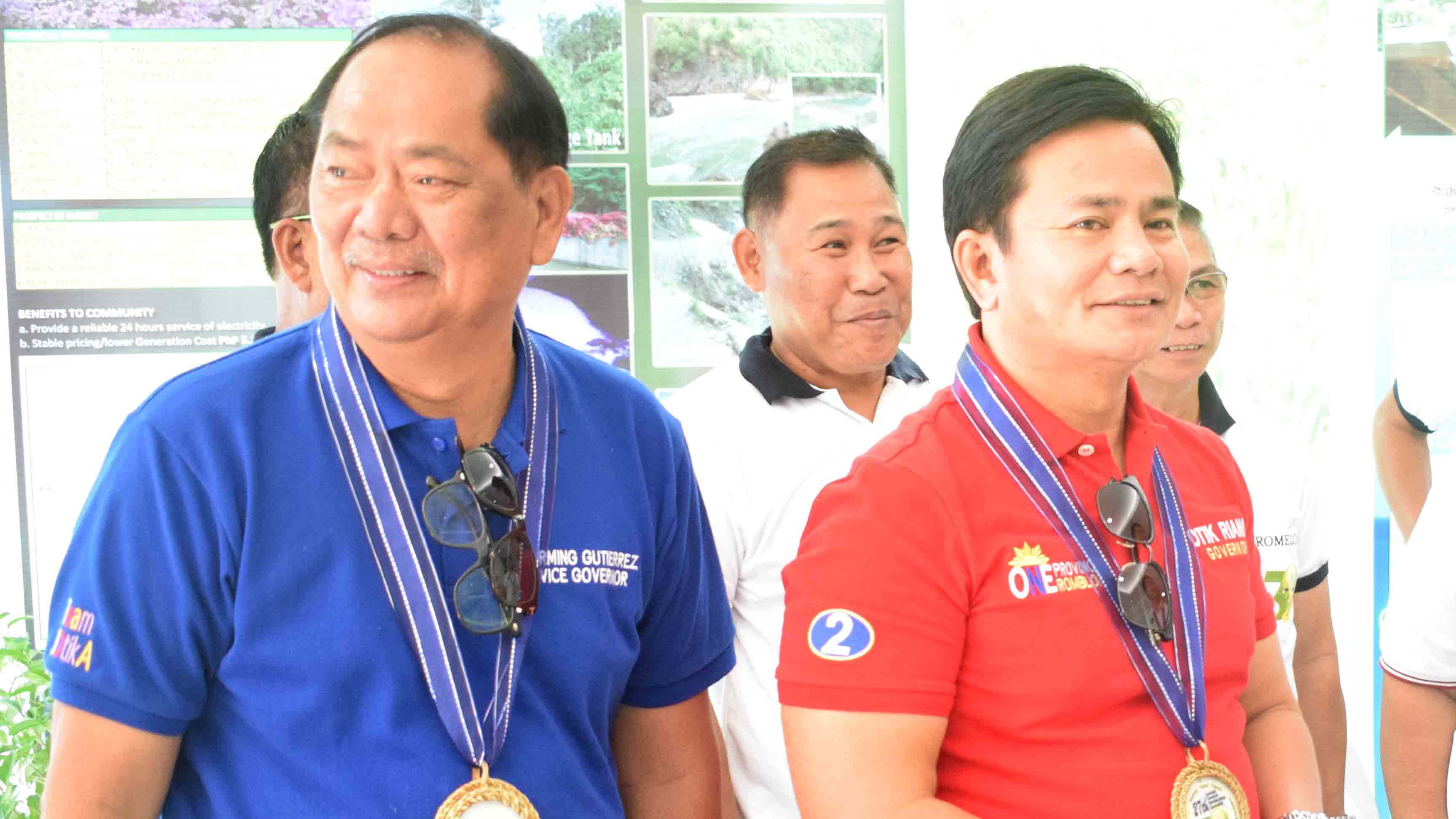 FILE PHOTO. Vice Governor Jose Riano with SP Arming Guttierez.