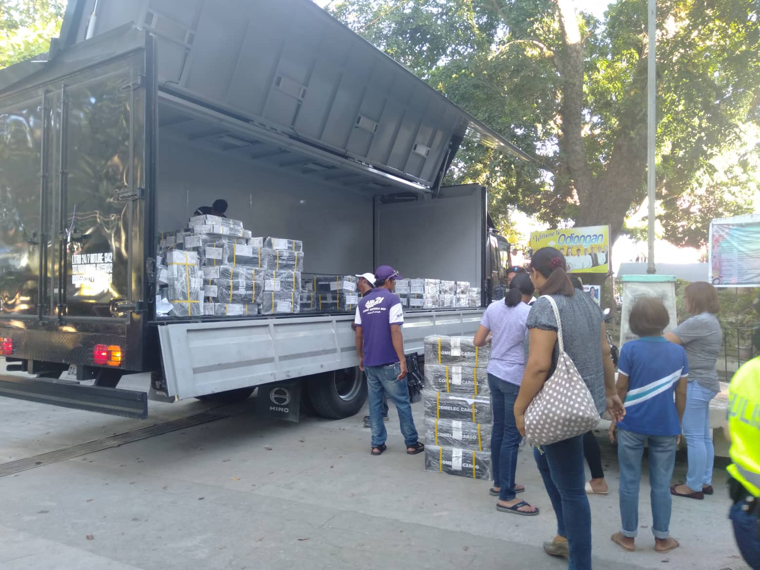 Naihatid na ang mga official ballot ng Commission on Elections na gagamitin sa halalan sa May 13.