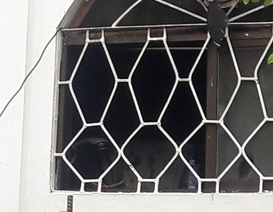 Nasunog ang kwarto ng isang bahay sa San Fernando kahapon. (Photo: Cesar Renion)